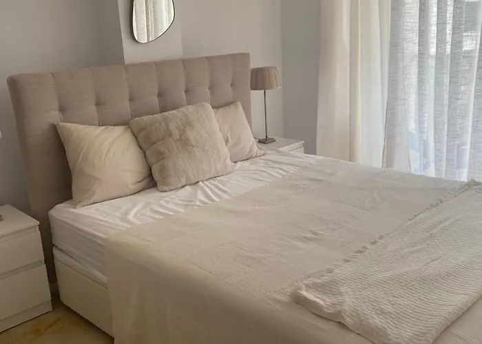 3 Bed Lux Lomas De Monteros Appartement